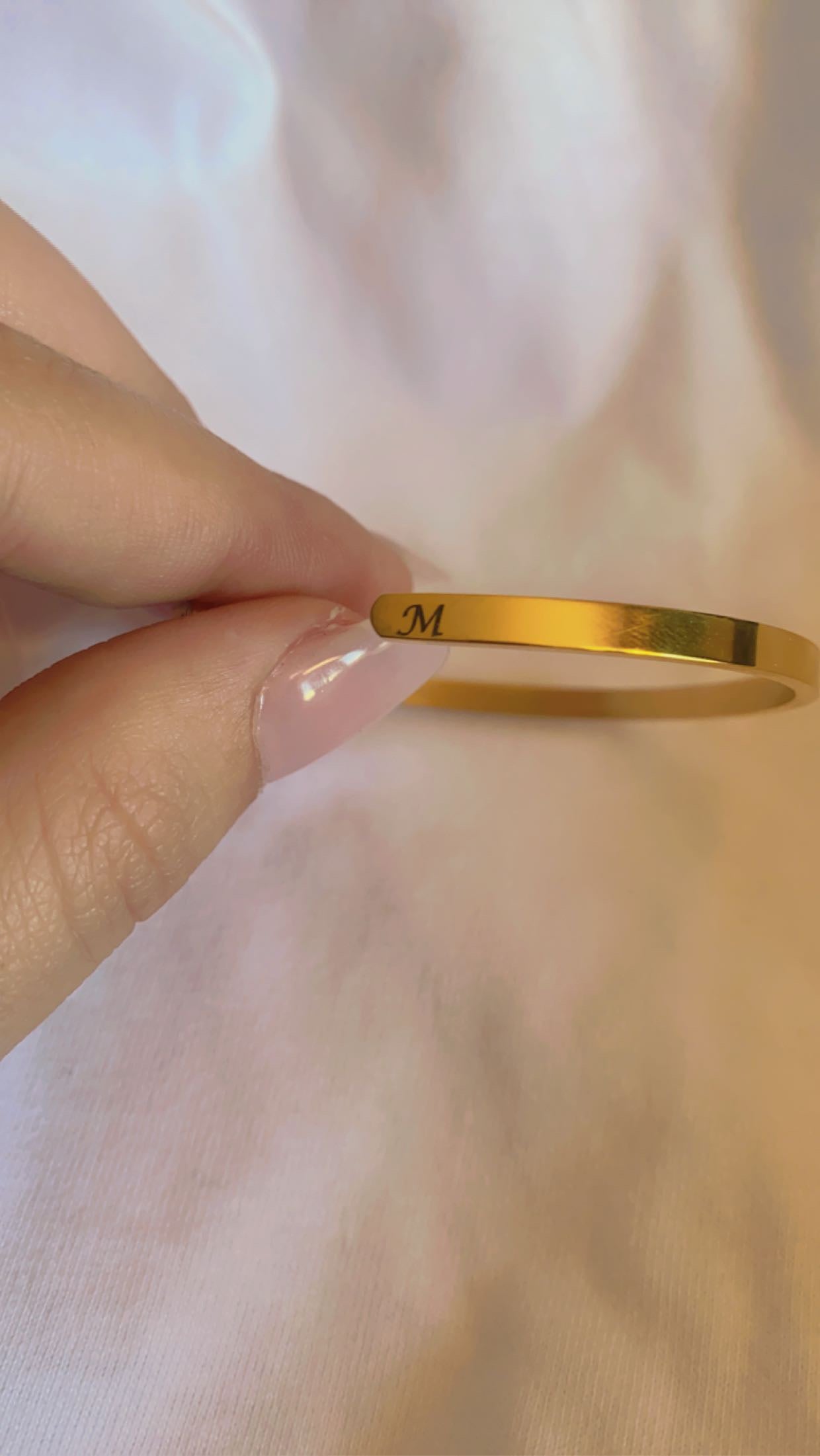 Bracelet JONC INITIAL -VICTORIA GOLD