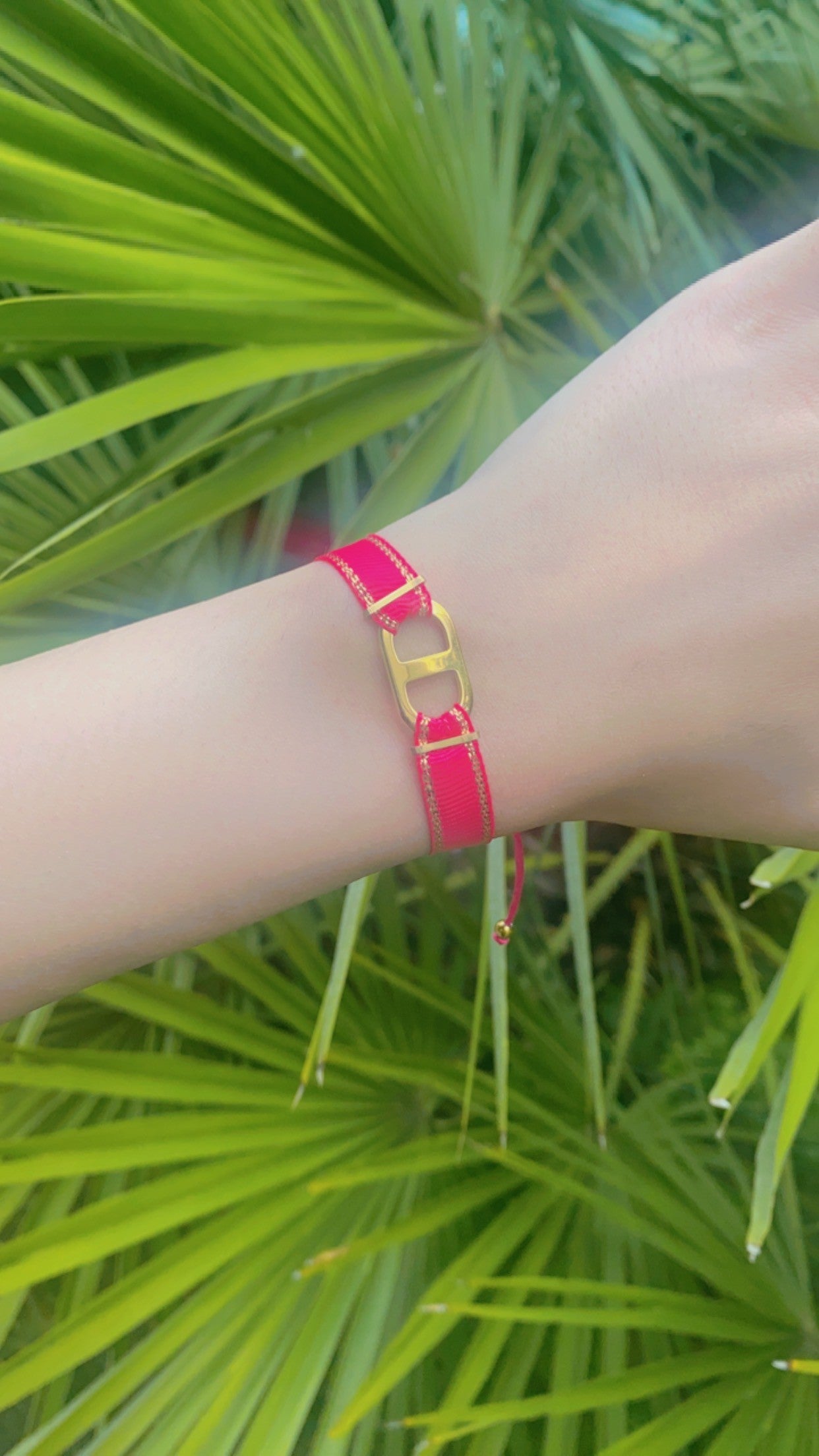 Bracelet - DANIEL FUCHSIA